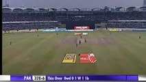 Misbah Ul Haq Slipped When He A Hit Shot - Pakistan Vs India 5th Match Asia Cup 2012