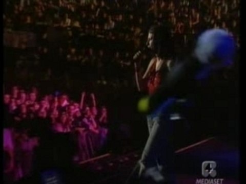 Laura Pausini - Strani Amori