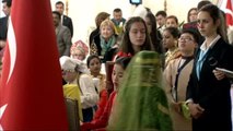 3davutoğlu, TRT Uluslararası Çocuk Şenligi'ne Katılan Çocukları Kabul Etti