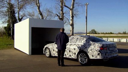BMW Serie 7 2015 - Stationnement automatique à distance