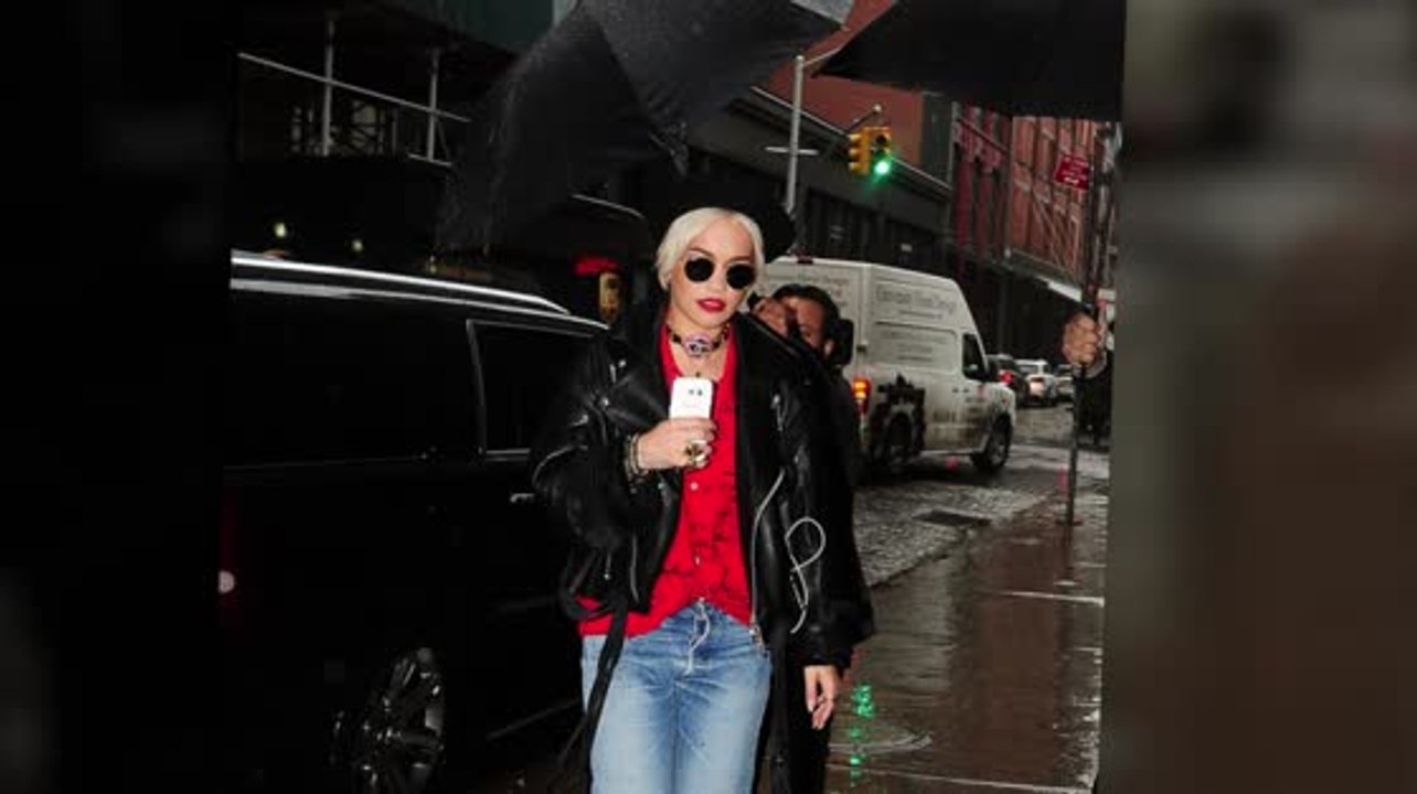 Rita Ora Braves The Rain To Perform New Single 'New York Raining'
