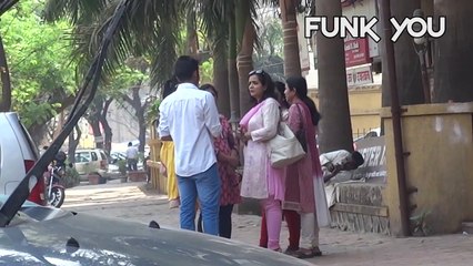 Watch Reaction of Girls on Marriage Proposal by a Boy
