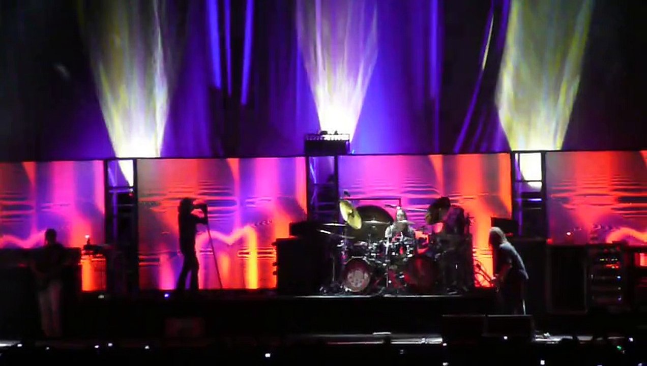 Tool, live in Bologna - Italy 2