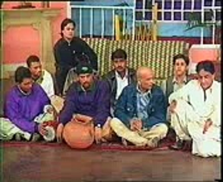 Zafri Khan best funny dance in Pakistani Punjabi Stage ...