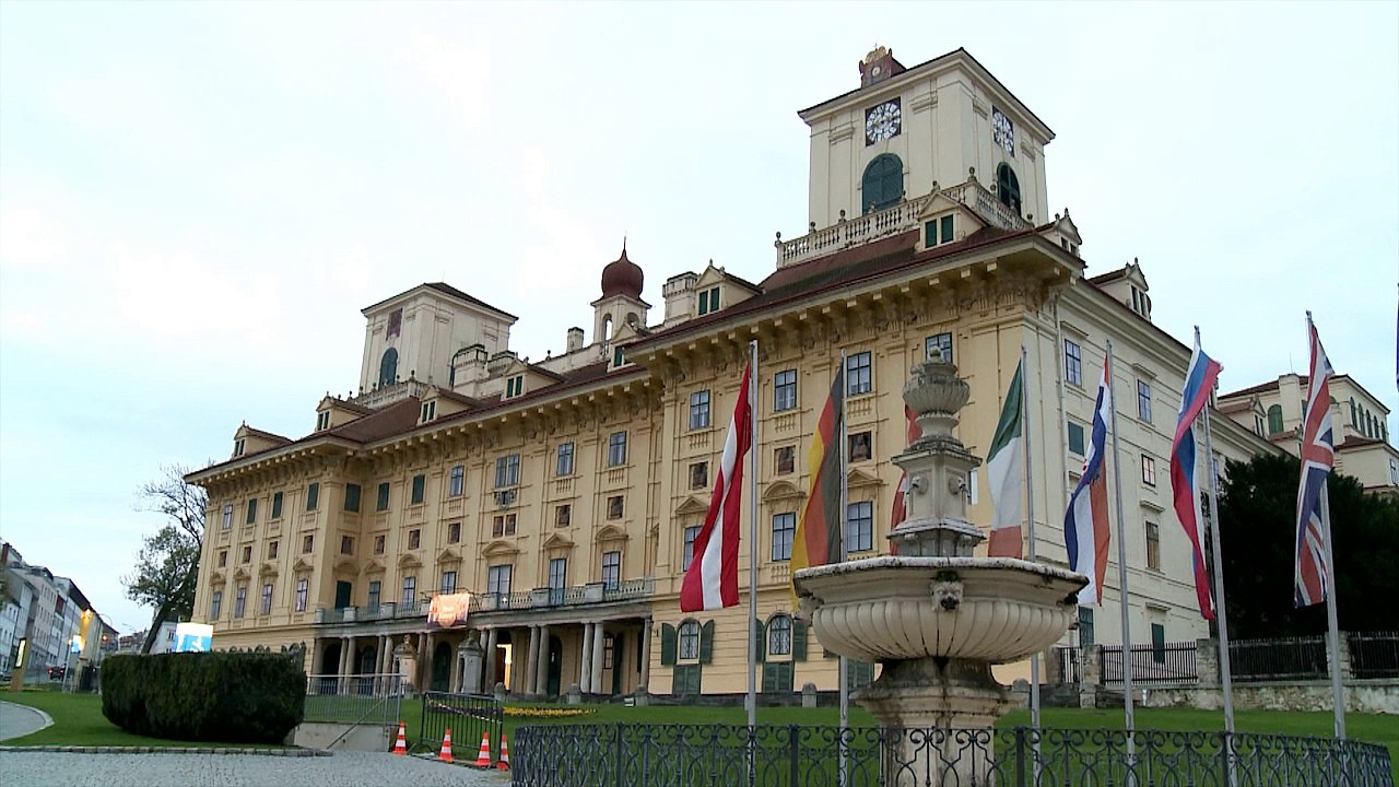 HAYDN 2032 - Volume 2 "Il Filosofo" with Giovanni Antonini & Il Giardino Armonico (English)