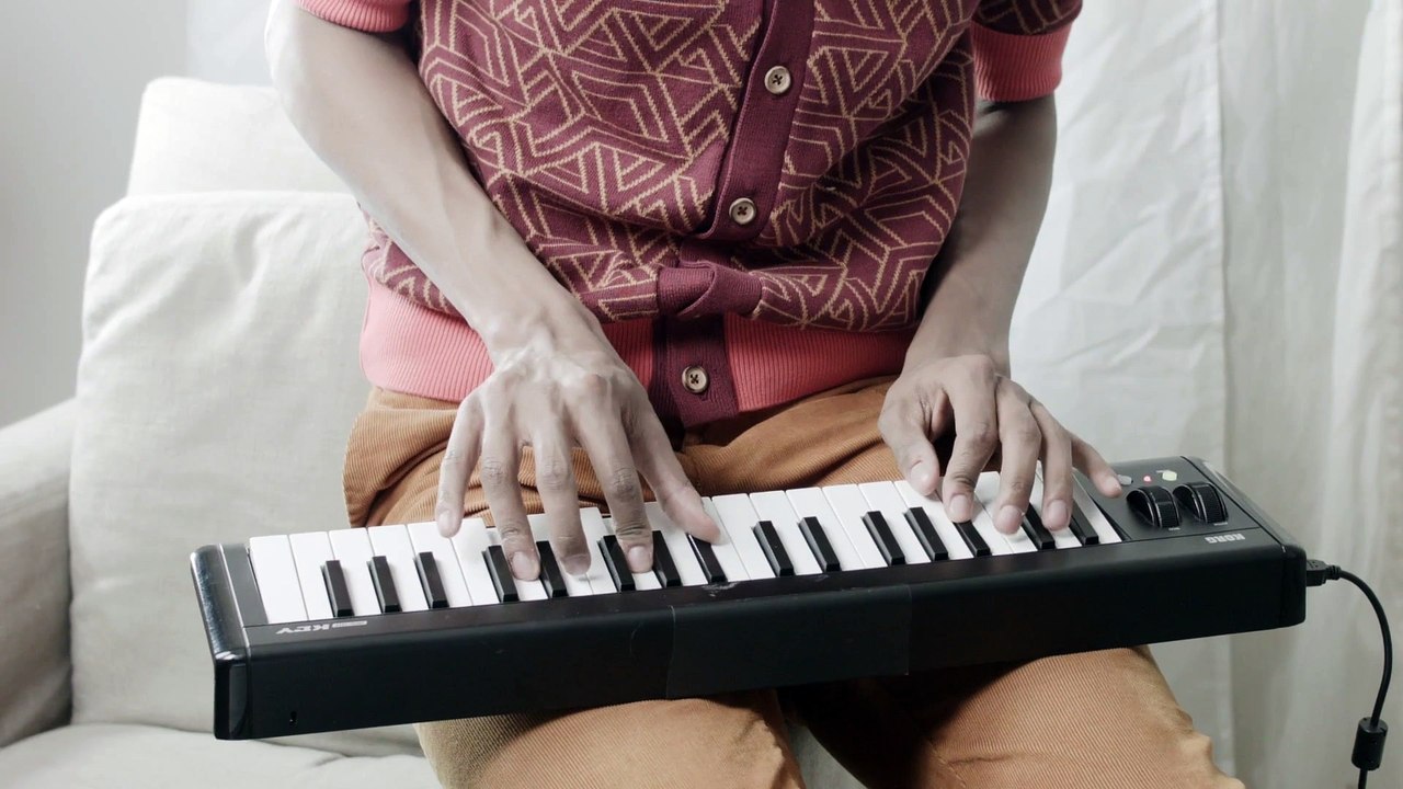 Stromae interprète "Formidable"