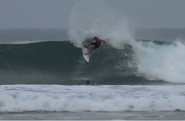 One of the most beautiful wave ever meets Mick Fanning