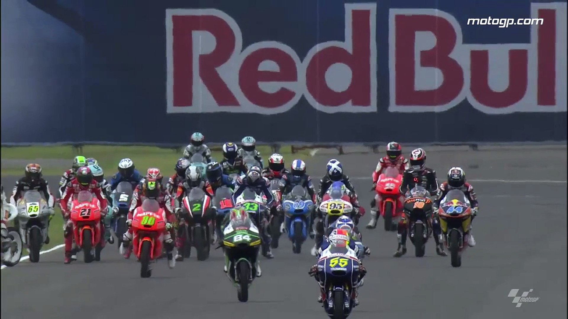 Gros clash et Bagarre entre 2 concurrents pendant une course de Moto -  Vidéo Dailymotion