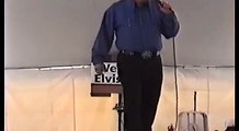 Jeff Walker sings 'Proud Mary' at Elvis Week 2007 (video)