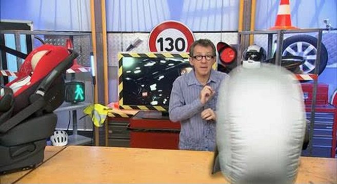C'est Pas Sorcier : les dangers liés au déclenchement de l'airbag passager