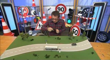 C'est Pas Sorcier : un autocar peut cacher un piéton