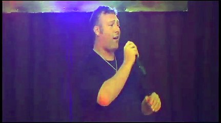 Scott Michael sings 'America' at Elvis Day (video)