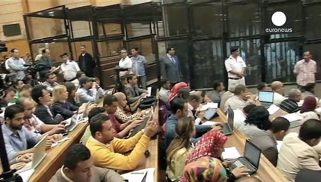 Мурси пока избежал смертной казни