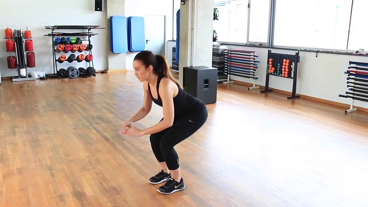 Rutina de ejercicios para tonificar glúteos y piernas | Sentadillas