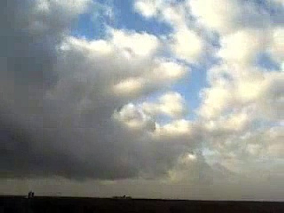 Fast moving clouds with trance