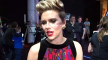 Scarlett Johansson on flirting with Mark Ruffalo