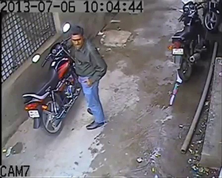 CCTV camera catches bike theft