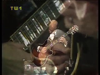 Joe Pass - When You Wish Upon A Star