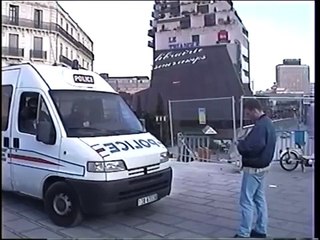 I shot the Police (Rémi GAILLARD)