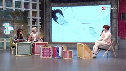 Live tweets with fans 팬들과 SNS소통