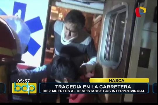 Despiste y volcadura de bus deja diez muertos y 20 heridos en Ica
