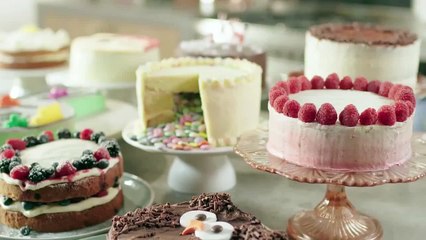 Owl Birthday Cake Recipe Demonstration - Bake With Stork