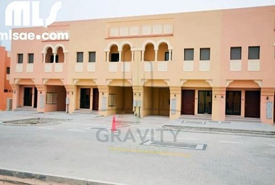 2 Bedroom villa corner unit with terrace and built in wardrobes in Hydra Village - mlsae.com