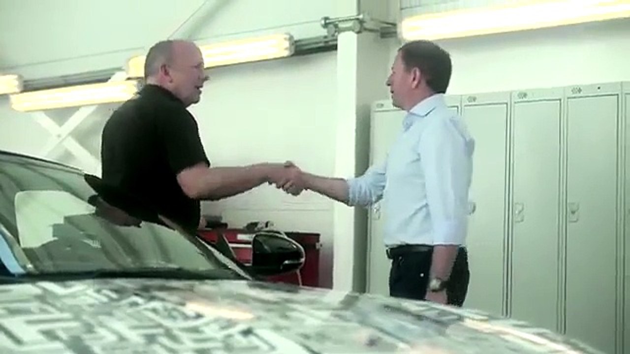 Jaguar F-TYPE | Martin Brundle Introduces the New Jaguar Roadster