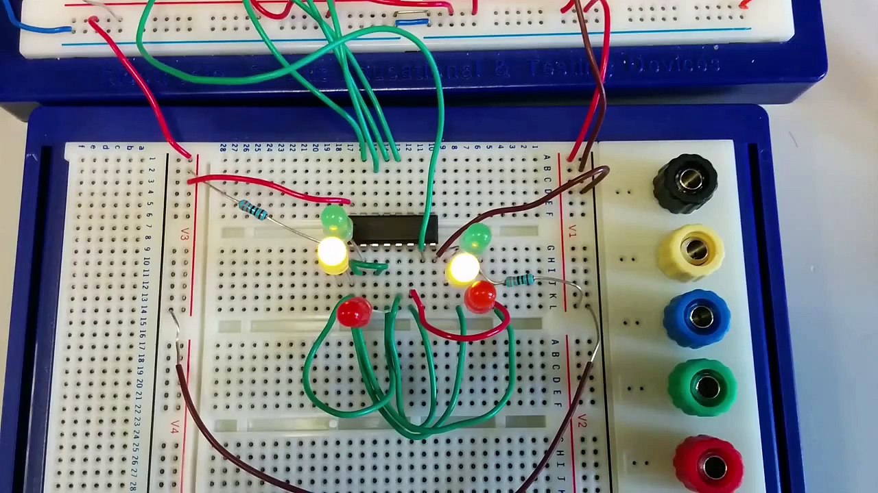 Logic Circuits and Traffic Lights