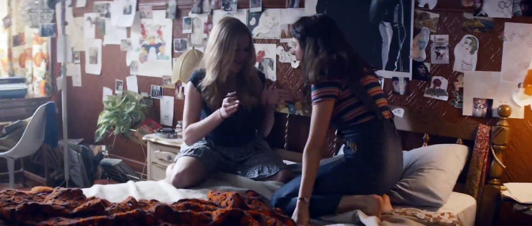 The Diary of a Teenage Girl Official Trailer #1 (2015) - Alexander Skarsgård, Kristen Wiig Movie HD - YouTube