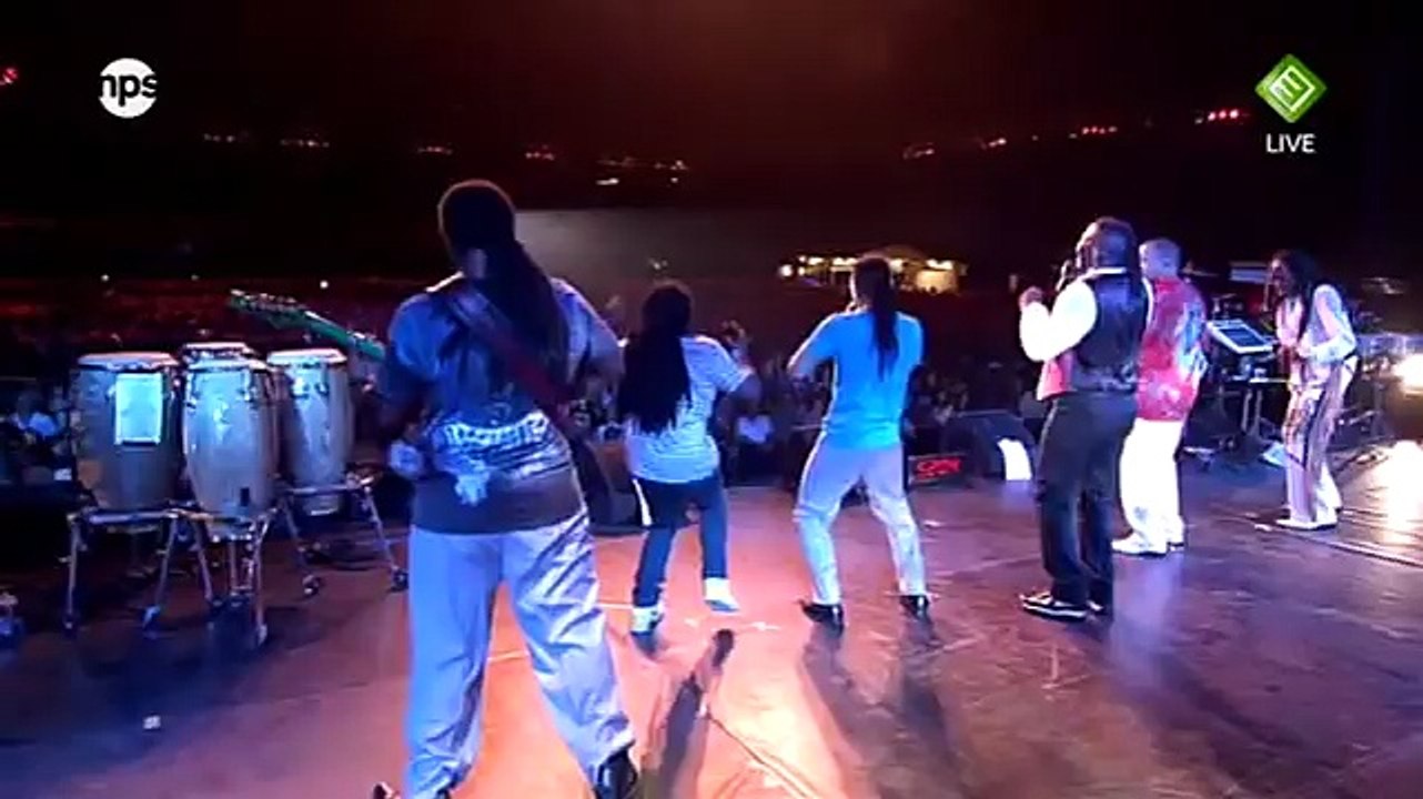 Earth Wind & Fire -  Sing a Song - North Sea Jazz 2010, Live