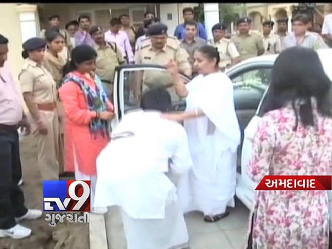 Uncertainty looms over Narayan Sai's mother's operation - Tv9 Gujarati