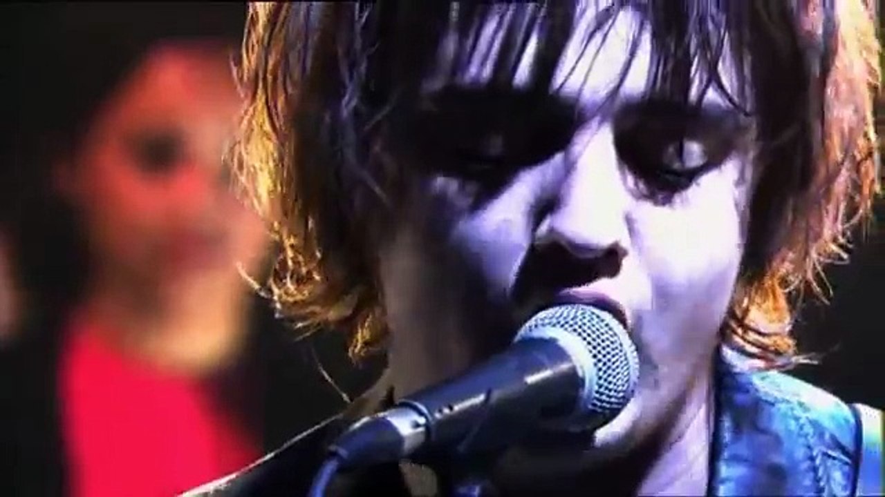 The Libertines - Up The Bracket ( Live at Jools Holland)