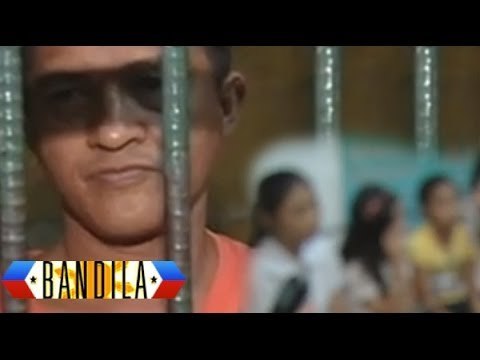 Photographer, arrested for molesting 30 students