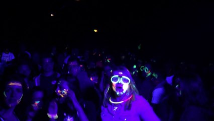 Bal des pompiers - Fluo à Izenave