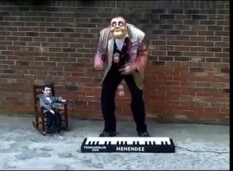 meet the world's fastest piano juggler..