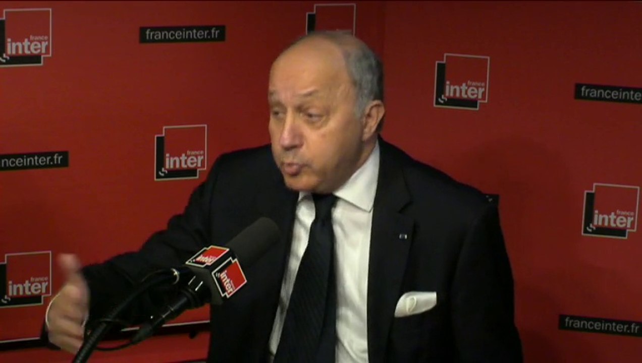 Laurent Fabius : "On ne peut pas dire au milieu d'un match de football : maintenant, on va jouer au rugby"