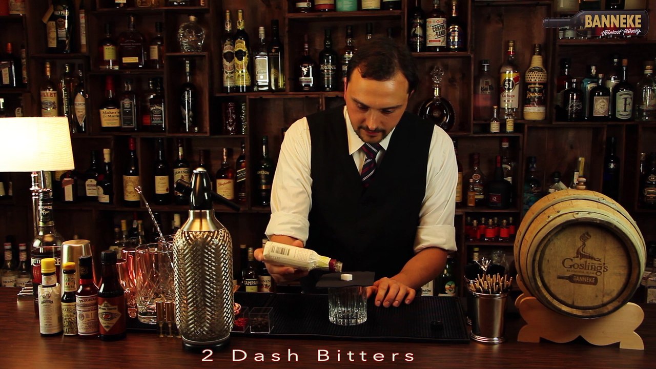 Old Fashioned - Whiskey Cocktail selber mixen - Schüttelschule by Banneke