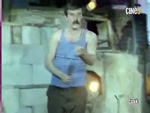 ÇARK filmi izle bölüm 1 / 9 Tarık Akan ( işçi grev sendika 1 Mayıs yeşilçam türk filimi )