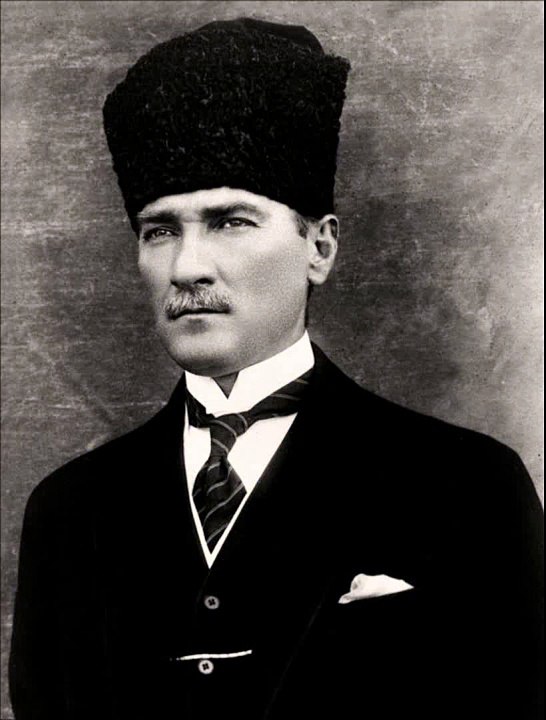 izmirin Dağlarında Çiçekler Açar