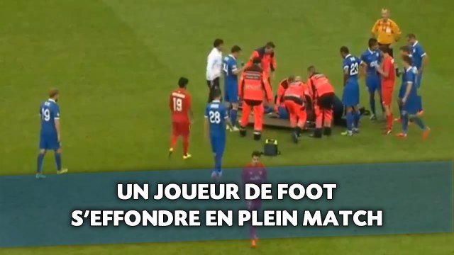 Un joueur de foot s'effondre en plein match