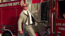 Dwayne Johnson hace una entrada de héroe de acción en el lanzamiento de San Andreas