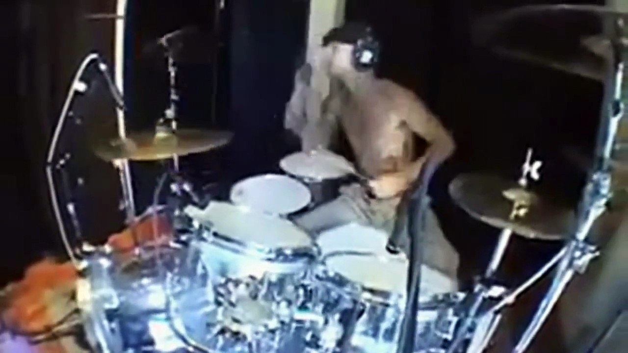 Travis Barker   Remix Soulja Boy   Crank That HDTV TREATMENT G3 SCORPIO