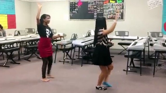 Hawaiian Roller Coaster Ride dance