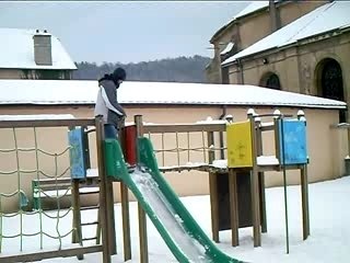 pierre descente de tobogan