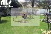 Umm Suqeim five bedroom independent villa with private pool and Garden for rent - mlsae.com