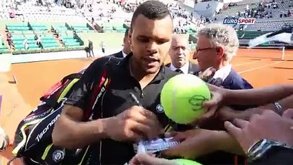 Tenisçiden imza alamayınca gözyaşlarına boğuldu