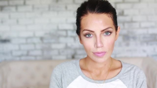 Allure Insiders - Maskcara's Soft Makeup Look