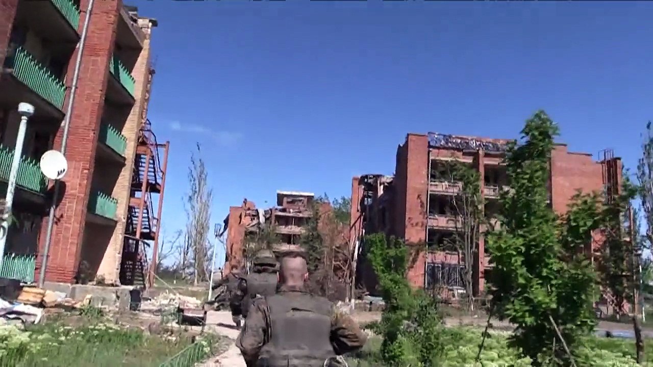 Trotz Waffenruhe: Kugelhagel in der Ost-Ukraine