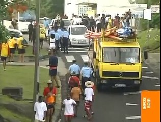 11 Gendarmes Blessés Tour des Yoles Martinique 2009 Bagarre Jeunes Vol Moto au Précheur